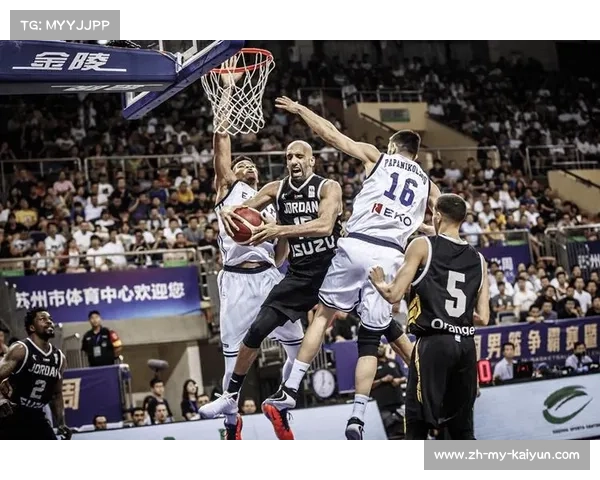 FIBA篮球世界杯全球顶级赛事聚焦篮球之巅的精彩对决与荣耀时刻 FIBA篮球世界杯全球顶级赛事聚焦篮球之巅的精彩对决与荣耀时刻